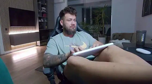 UbbeViking online show from March 11, 2025, 10:20 pm