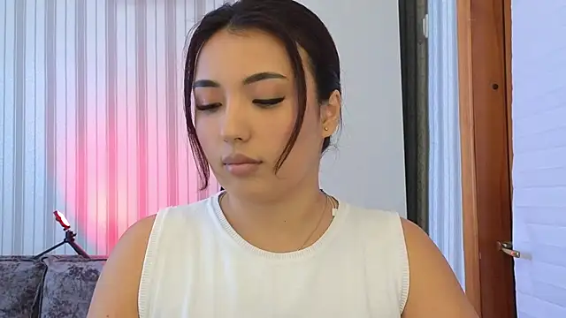 Snapshot of lily__foster chatting on September 10, 2025, 12:05 pm lily foster online show from September 10, 2025, 12:05 pm