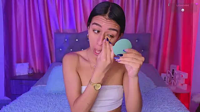 Emiily Scott1 online show from January 8, 2026, 3:58 pm