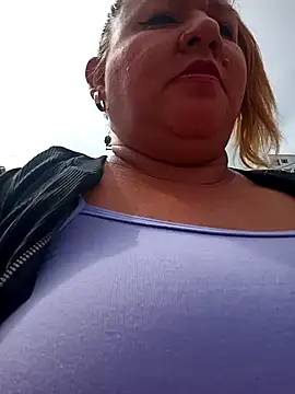 HORNY MATURE25 online show from February 23, 2025, 3:18 pm