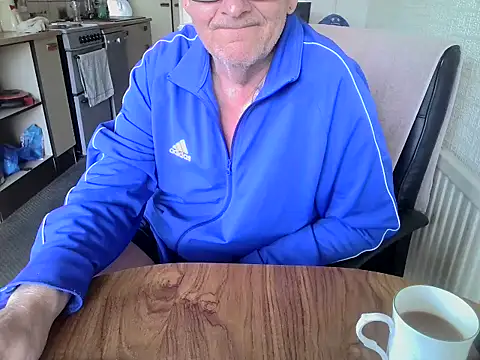 daddyflash online show from June 11, 2026, 9:18 am