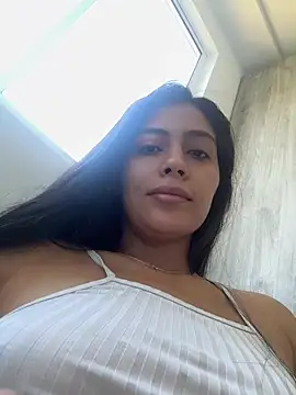 Snapshot of Sophie__Foxxx chatting on January 21, 2025, 2:05 pm Sophie Foxxx online show from January 21, 2025, 2:05 pm