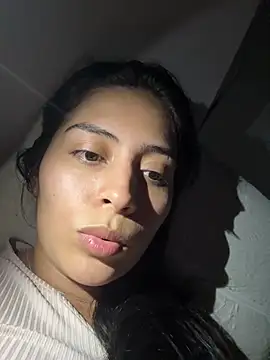 Snapshot of Sophie__Foxxx chatting on January 22, 2025, 4:23 am Sophie Foxxx online show from January 22, 2025, 4:23 am