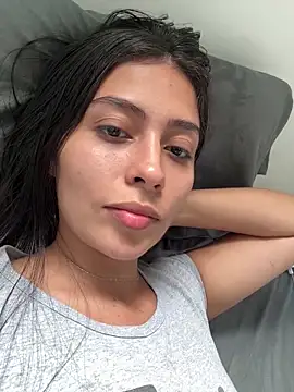 Snapshot of Sophie__Foxxx chatting on March 3, 2025, 5:50 pm Sophie Foxxx online show from March 3, 2025, 5:50 pm