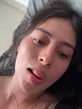 Snapshot of Sophie__Foxxx chatting on March 10, 2025, 10:55 pm Sophie Foxxx online show from March 10, 2025, 10:55 pm