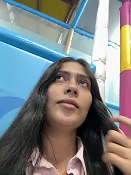 Snapshot of Sophie__Foxxx chatting on September 10, 2025, 12:32 am Sophie Foxxx online show from September 10, 2025, 12:32 am