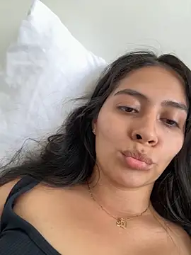 Snapshot of Sophie__Foxxx chatting on October 7, 2025, 7:55 pm Sophie Foxxx online show from October 7, 2025, 7:55 pm