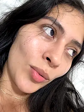 Snapshot of Sophie__Foxxx chatting on October 8, 2025, 8:01 am Sophie Foxxx online show from October 8, 2025, 8:01 am
