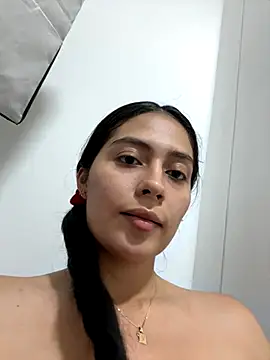 Snapshot of Sophie__Foxxx chatting on October 13, 2025, 1:16 am Sophie Foxxx online show from October 13, 2025, 1:16 am