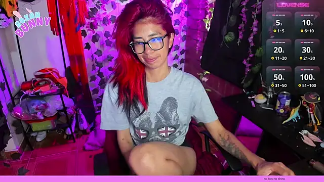 Roxanbunny1 online show from February 2, 2025, 10:28 pm