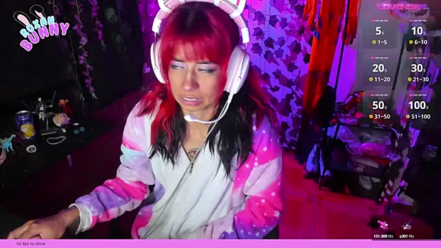 Roxanbunny1 online show from February 10, 2025, 4:30 am