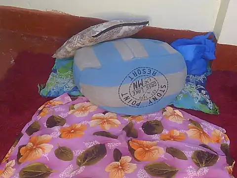 Snapshot of Pretty_hazel chatting on February 23, 2026, 10:12 am Pretty hazel online show from February 23, 2026, 10:12 am