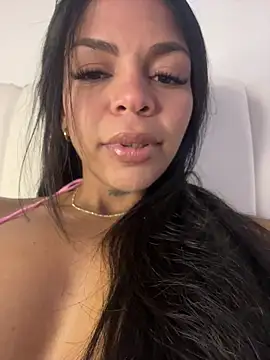 Snapshot of Charly_ chatting on November 2, 2025, 4:26 am Charly online show from November 2, 2025, 4:26 am