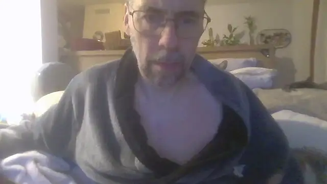 ptitcanard60600 online show from January 8, 2026, 10:56 pm