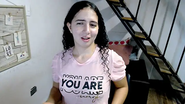 samantha baby  online show from March 4, 2025, 6:50 pm