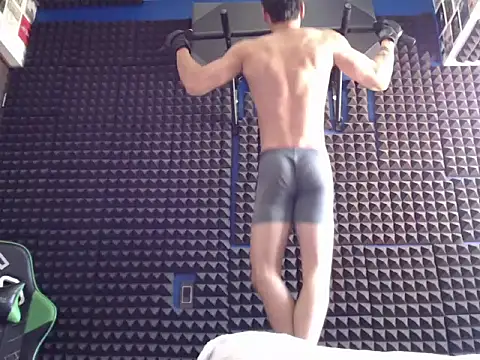 Snapshot of Curly_Angel24 chatting on November 19, 2025, 5:13 pm Curly Angel24 online show from November 19, 2025, 5:13 pm