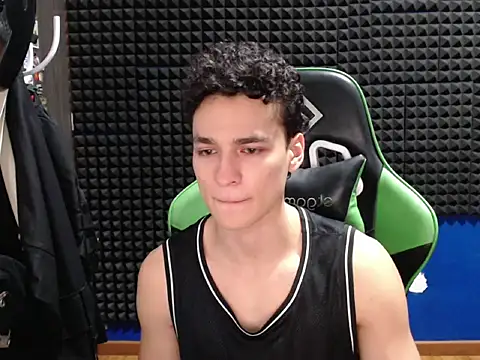 Snapshot of Curly_Angel24 chatting on February 12, 2026, 11:22 pm Curly Angel24 online show from February 12, 2026, 11:22 pm