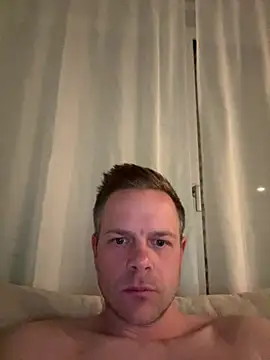 Danii0790 online show from April 25, 2026, 8:39 pm