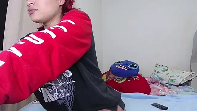 Snapshot of ari_sexy1 chatting on January 7, 2026, 3:42 am ari sexy1 online show from January 7, 2026, 3:42 am