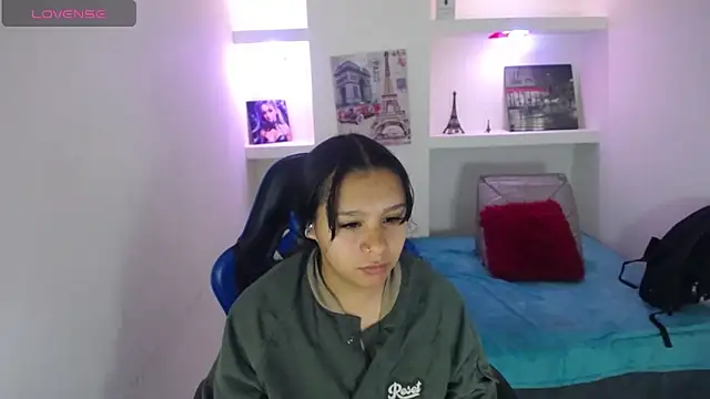 Charis 21 online show from November 7, 2025, 3:06 am