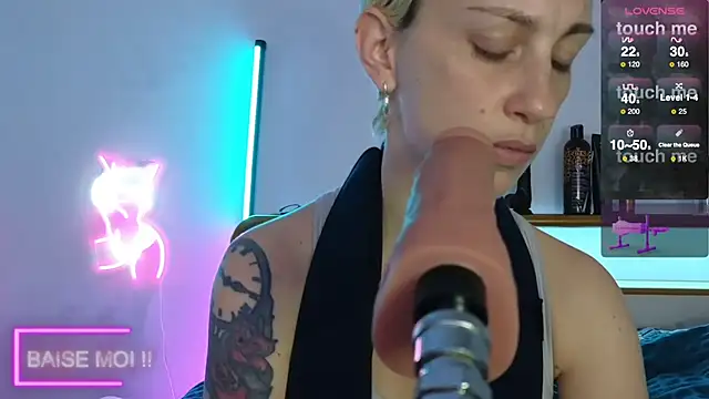 Liza Rosa online show from February 25, 2025, 2:00 pm