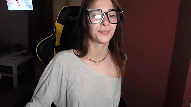 Snapshot of Sofiasweetsecret chatting on April 4, 2026, 2:54 am Sofiasweetsecret online show from April 4, 2026, 2:54 am