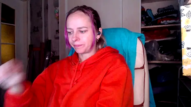 las sweet online show from November 17, 2025, 9:04 am