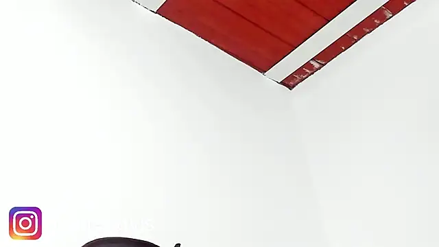 Kloe-squirts online show from December 5, 2025, 3:04 am