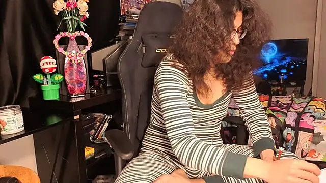 ShinyCherub online show from February 18, 2025, 9:54 am