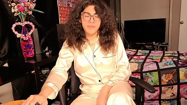 ShinyCherub online show from March 19, 2025, 5:19 am