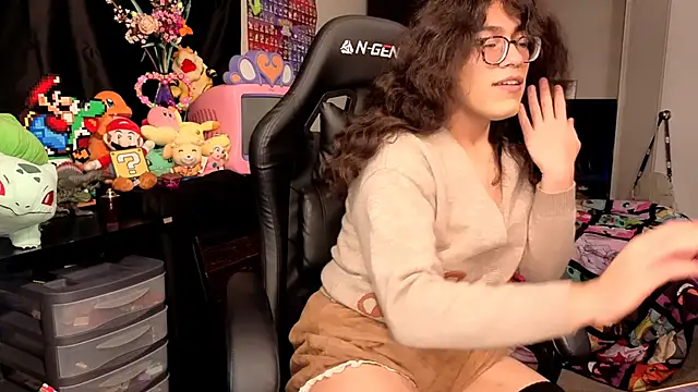 ShinyCherub online show from November 3, 2025, 2:24 am