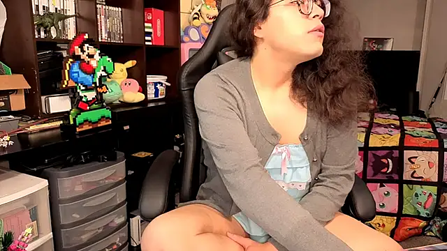 ShinyCherub online show from November 9, 2025, 11:08 am