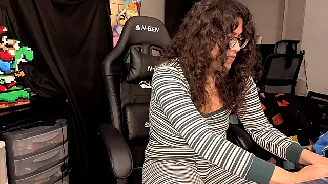 ShinyCherub online show from November 13, 2025, 3:55 pm