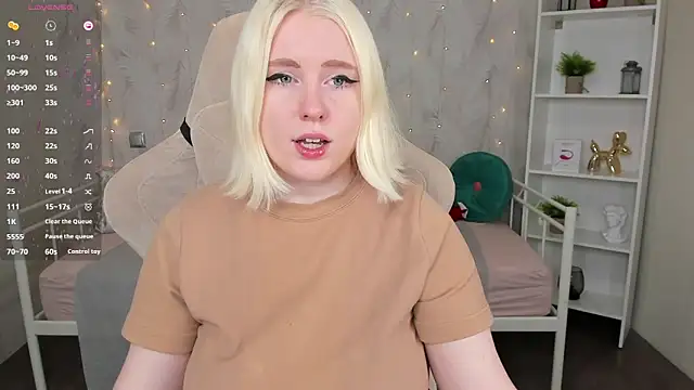 art lovee online show from February 26, 2025, 11:41 am