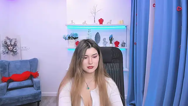 AnneTLi online show from February 28, 2026, 3:18 am