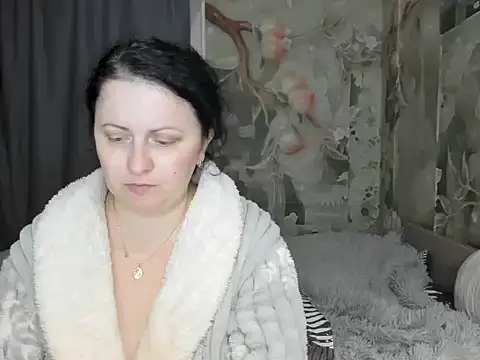 Lillian2 online show from October 11, 2025, 9:13 pm