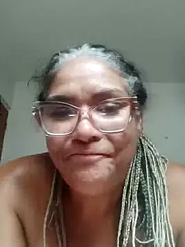 Delicy1 online show from January 4, 2025, 5:37 pm