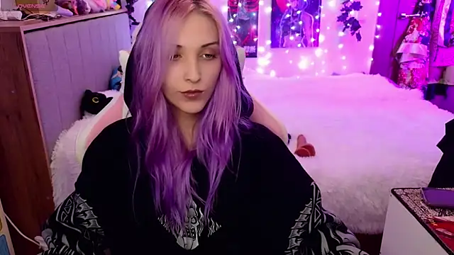 Violet Noir online show from January 31, 2025, 8:11 am