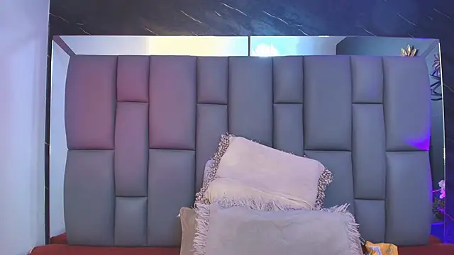  MiaBrown  online show from October 16, 2025, 12:06 pm