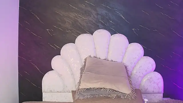  MiaBrown  online show from March 30, 2026, 12:06 pm