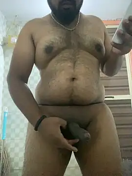 Snapshot of Honeydick7 chatting on February 15, 2025, 4:47 am Honeydick7 online show from February 15, 2025, 4:47 am