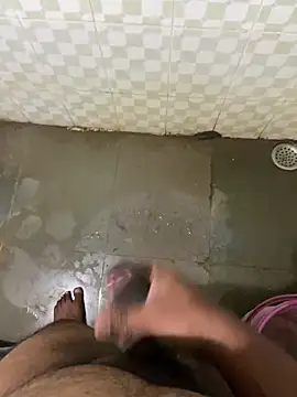 Snapshot of Honeydick7 chatting on March 13, 2025, 4:27 am Honeydick7 online show from March 13, 2025, 4:27 am