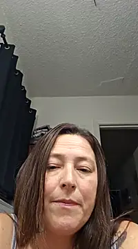 angelbaby1998 online show from December 16, 2024, 4:34 am