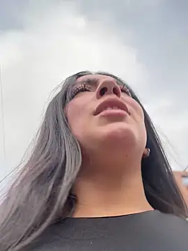 Nicollemays online show from February 7, 2025, 12:06 pm