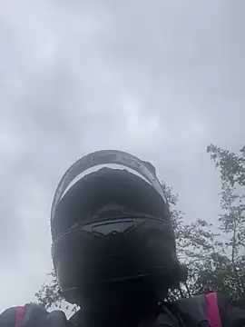 Nicollemays online show from March 12, 2025, 12:04 pm