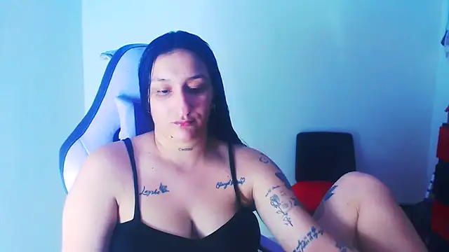 Snapshot of liz_dirty chatting on April 22, 2026, 10:11 pm liz dirty online show from April 22, 2026, 10:11 pm