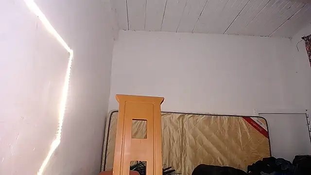 Snapshot of yselahot chatting on October 20, 2025, 5:24 pm yselahot online show from October 20, 2025, 5:24 pm