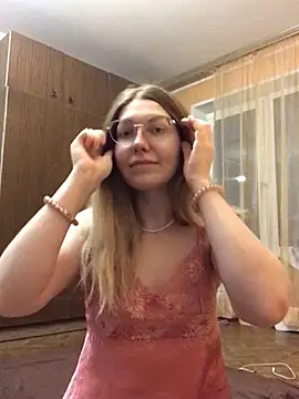  Sweet Love  online show from December 8, 2024, 11:51 pm