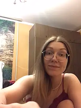  Sweet Love  online show from December 13, 2024, 11:06 pm