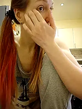  Sweet Love  online show from December 22, 2025, 11:40 am